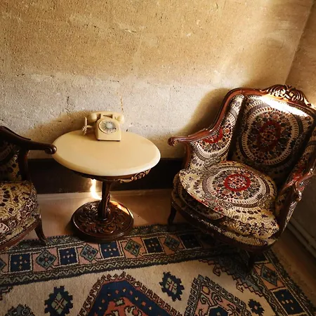 Born بيت ضيافة