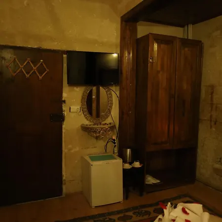 Born أوروغوبْ