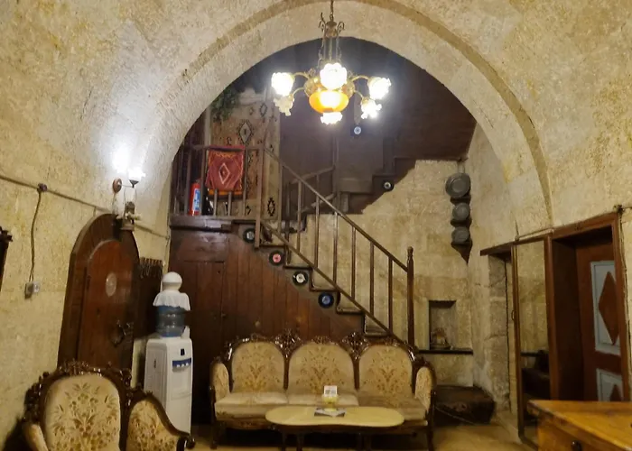 Born בית הארחה אורגופ